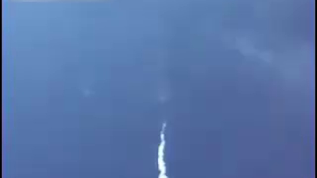 Падение ракеты на головы зевак! смотреть онлайн