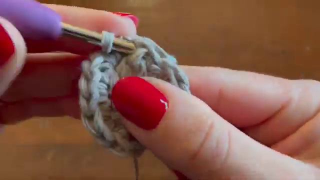 Orecchini Camelia all'uncinetto| Tutorial per mancini| PimpiCrochet| смотреть онлайн