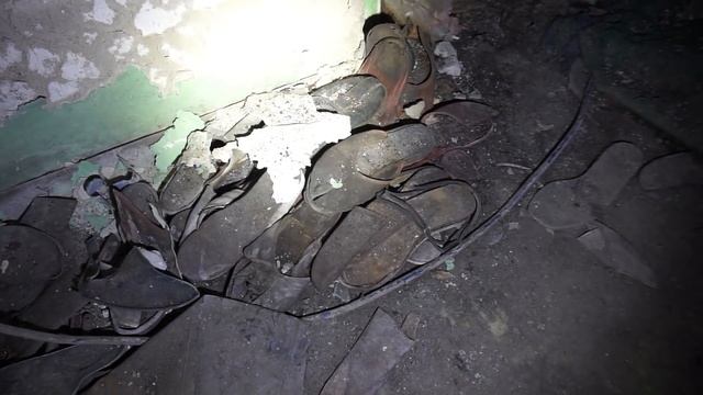 Going To The Most Dangerous Place On Earth-Chernobyls Hospital Basement смотреть онлайн