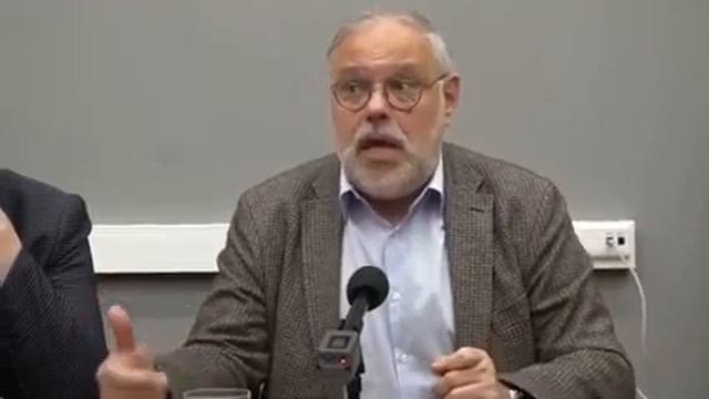 Хазин: красный флаг нас всех объединяет. смотреть онлайн