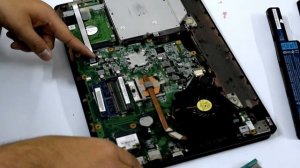 How to do Acer Aspire 5749, 5349 service (how to change Hard disk or add more RAM)