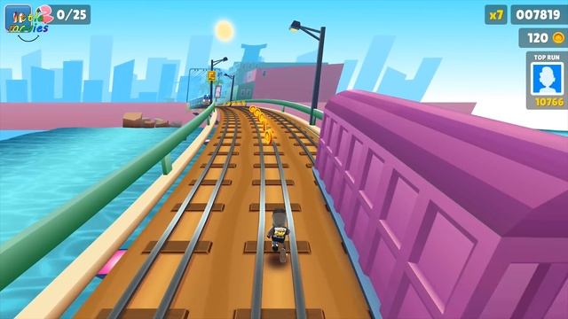 КТО КРУЧЕ? РАЙДЕР EXE ПРОТИВ JAKE из игры SUBWAY SURFERS! IRL SOUND! #287 смотреть онлайн