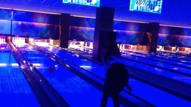 я не умею играть в боулинг смотреть онлайн