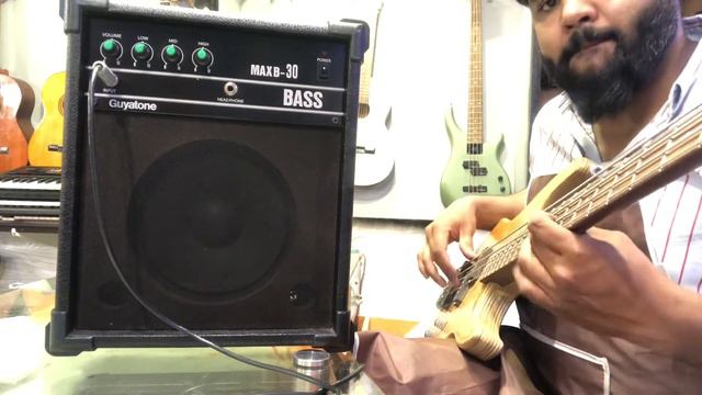 Guyatone Bass Amplifier MAXB-30 Review (Wilsons music instrument’s) смотреть онлайн