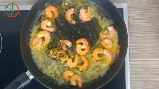 Паста с креветками и шпинатом.Как в ресторане)))Быстро и очень вкусно