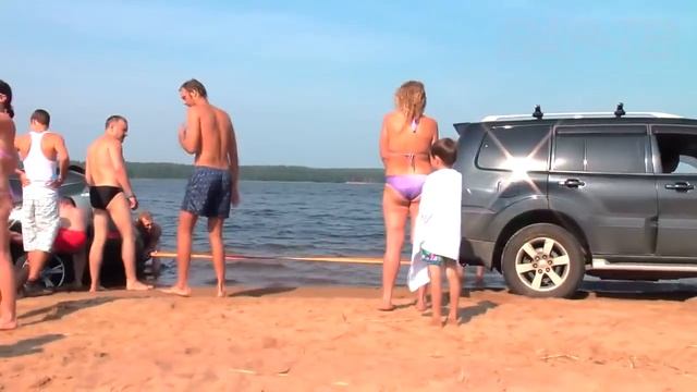 Понты на пляже