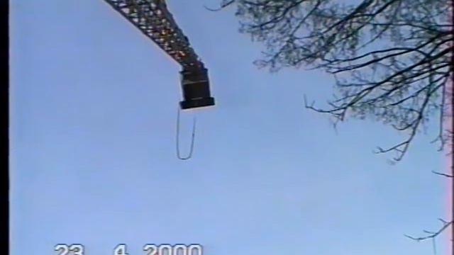 Тарзанка в парке Горького 2000.04.23 смотреть онлайн