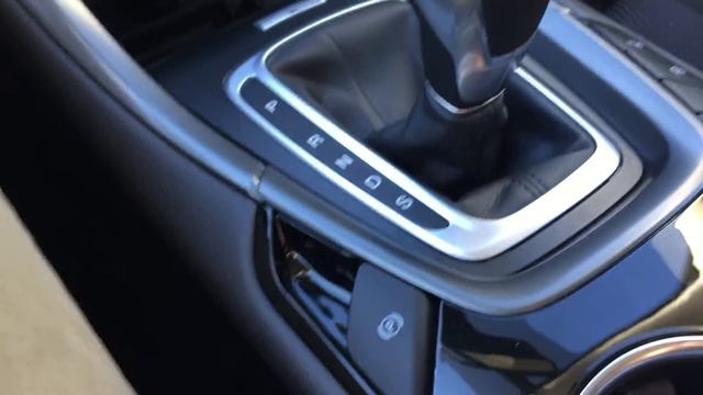 Ford Mondeo MK5 (2015) Crack Moise in central console смотреть онлайн