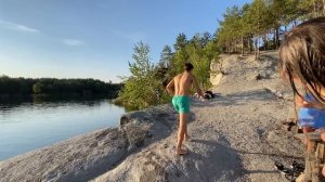 СУМАСШЕДШИЕ САЛЬТО И ФЕЙЛЫ В ВОДУ НА КАРЬЕРЕ!