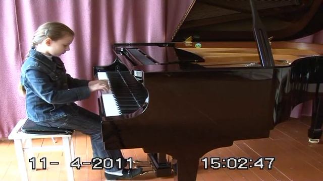 Шатилова Евгения, 3 класс, 8 лет, 08.09.2002 смотреть онлайн