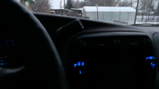 Видеорегистратор 70mai 1S установил в Эксплорер