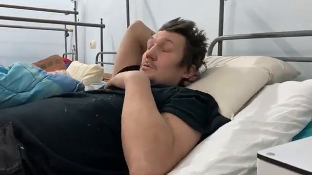 Напугали Костю ампутацией ноги. Планы на жизнь. Накорми голодного. смотреть онлайн
