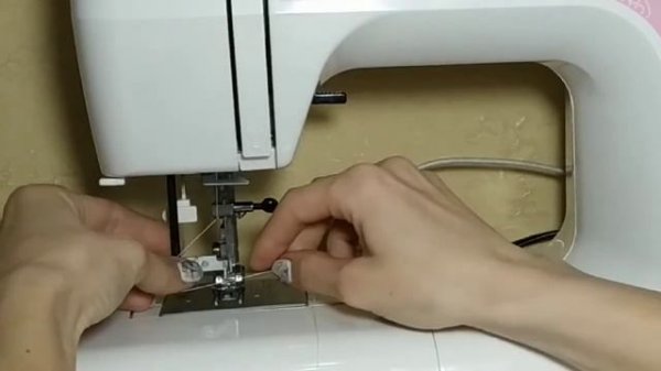 Как заправить нитку в швейную машинку janome dress code