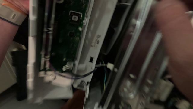 Сушильная машина Miele 6 месяцев не вращается барабан