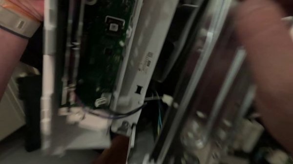 Сушильная машина Miele 6 месяцев не вращается барабан