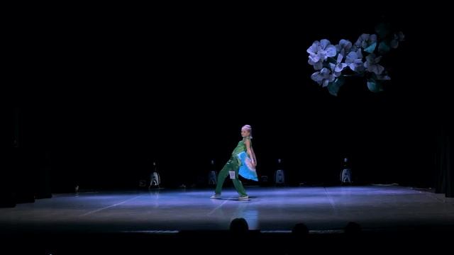 120. Ефремова Алина - Весенний сад. ст. Восточные сладости г. Великие Луки смотреть онлайн