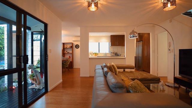 108A Kiwi Road, Point Chevalier | Jo Pickering Ray White смотреть онлайн