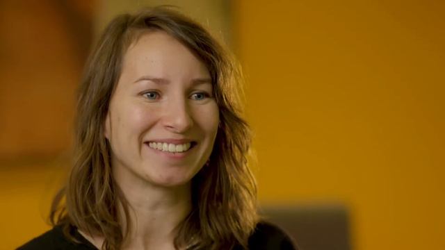 Meet Anna, a Test Engineer | Rewriting Mobility смотреть онлайн
