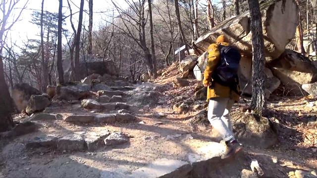 Южная Корея, Путешествие в долину Мурын/무릉계곡 к замёрзшим водопадам смотреть онлайн