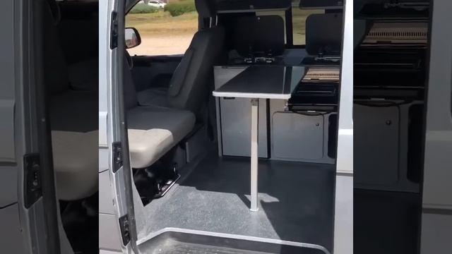 T5 Camper Volkswagen T-Sporter T28 102 TDI SWB 4 Berth смотреть онлайн