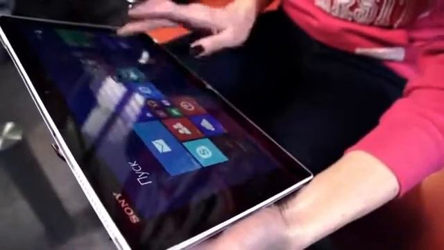 Обзор гаджета ноутбук Sony VAIO Tap 11 смотреть онлайн