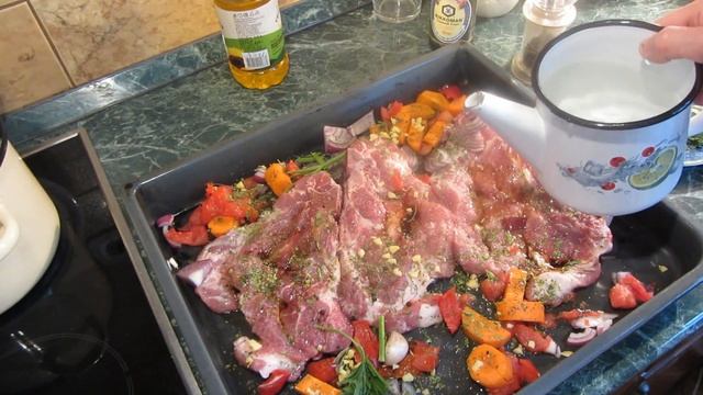 Мясо в духовке свинина с картошкой
