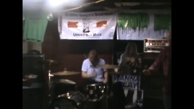 Muldoon's Clever Girls @ Bloody Holly's Basement (5/4/13) смотреть онлайн