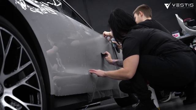 Porsche Taycan - полная оклейка кузова в сатиновую антигравийную пленку смотреть онлайн