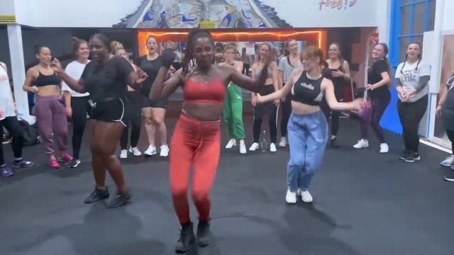 Teni ft Cuppy Litty Lit All level Choreography by SK VYBZ смотреть онлайн