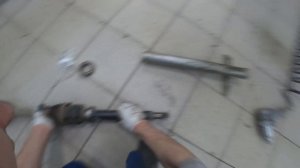 Замена подвесного подшипника правого привода Volvo S40\C30