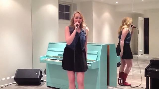 Hannah Smart - "Telescope" by Hayden Panettiere смотреть онлайн