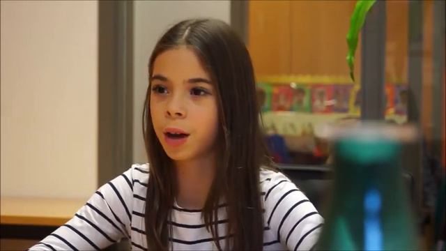 Posa't les ulleres liles - Escola Mansuet смотреть онлайн