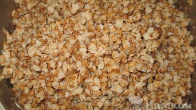 Young chicken with buckwheat in a cauldron смотреть онлайн