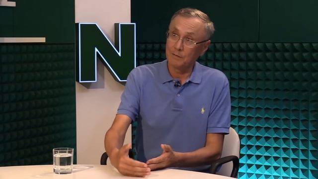 Старые люди во власти не пускают новых смотреть онлайн
