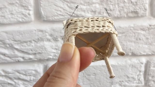 Плетеная миниатюрная мебель для кукольного дома #miniaturefurniture #miniature #dollhouseminiatures