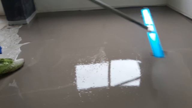 Como Aplicar Autonivelante Ultraplan Eco Mapei. Melhor Autonivelante Cimento 10mm. RPG Instalações.