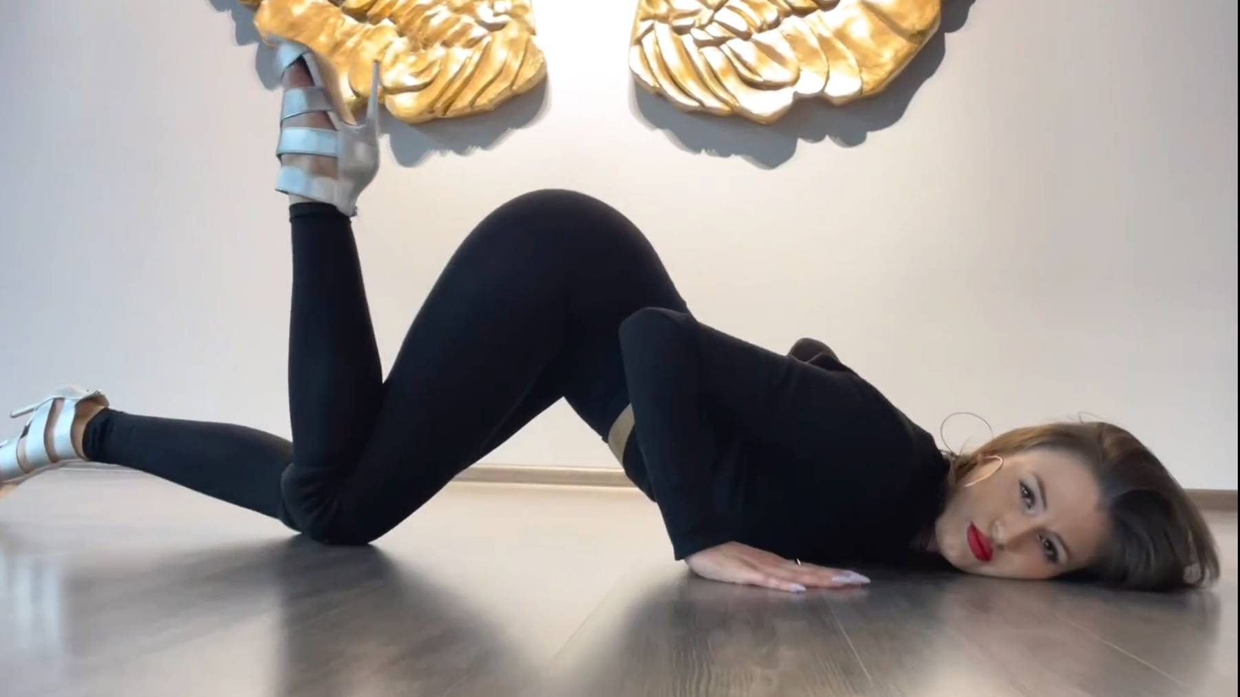 Уроки Хай хилс для девушек в Белгороде. High heels, обучение с нуля. Школа танцев Dance Life смотреть онлайн