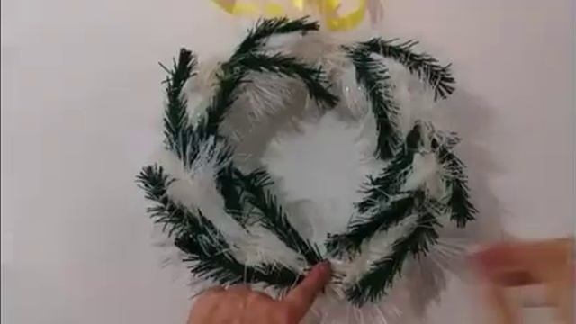Бюджетный Новогодний венок,своими руками. смотреть онлайн