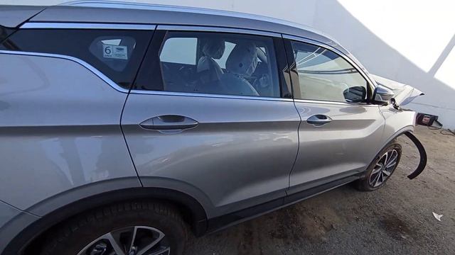 GEELY COOLRAY 1.5 AUT смотреть онлайн