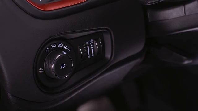 Headlight Controls-How to use the headlight, tail lights and parking lights in 2018 Jeep Renegade смотреть онлайн