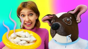 Игра дочки матери с игрушками. Как мама для собачки Шоколадки - 2 серия. Вкусная каша