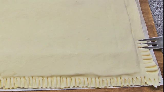 Der berühmte Blätterteig Vorspeise - Snack, der die Welt in den Wahnsinn treibt! смотреть онлайн