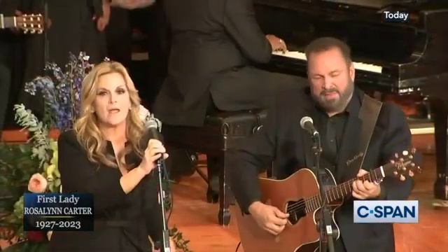 Trisha Yearwood & Garth Brooks perform John Lennon ‘Imagine’ at Rosalynn Carter funeral 11/28/2023 смотреть онлайн