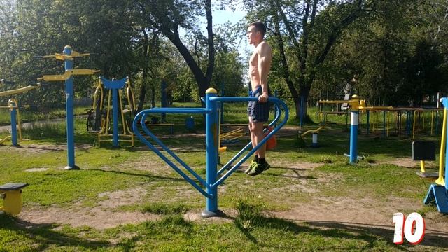 Отжимания на брусьях с дополнительным отягощением №1 (гиря 24 кг) смотреть онлайн