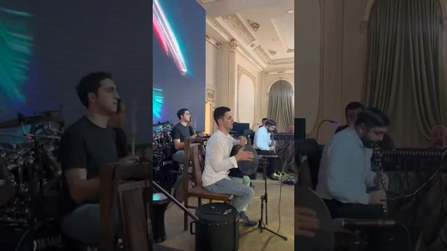 Ero klarnet Lyov dhol Saqo drums Harut keyboard Suro bass смотреть онлайн