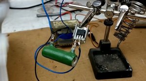 Супер-Простой преобразователь 12 220V. Всего один транзистор!