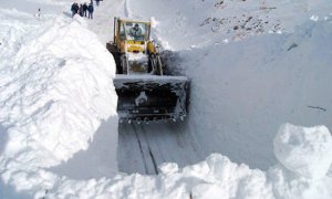 Мощные бульдозеры гребут СНЕГ! Т-170, Т-150, К-701! Легендарные ТРАКТОРЫ СССР!