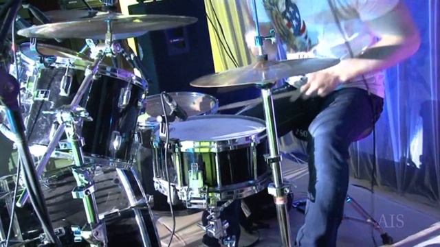 Артур Халатов в концертной программе ПОЕТ ГИТАРА т Фрагмент 2.mp4 смотреть онлайн