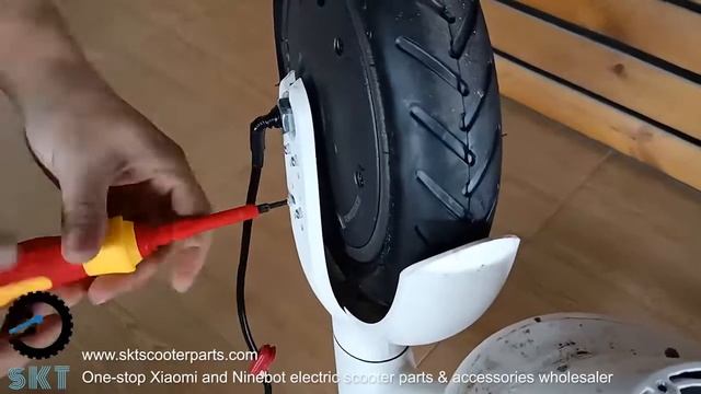 How to replace front wheel/motor for Xiaomi M365 electric scooter? смотреть онлайн