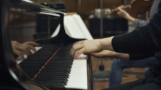 Beethoven: Piano Trio No. 4 in B flat major, Op. 11 'Gassenhauer', for clarinet, cello & piano смотреть онлайн